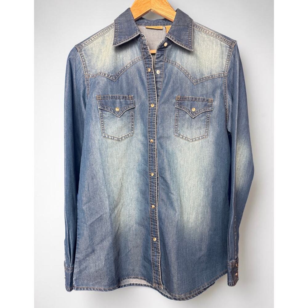 Wrangler Denim Pearl Snap Western Shirt – Size Medium